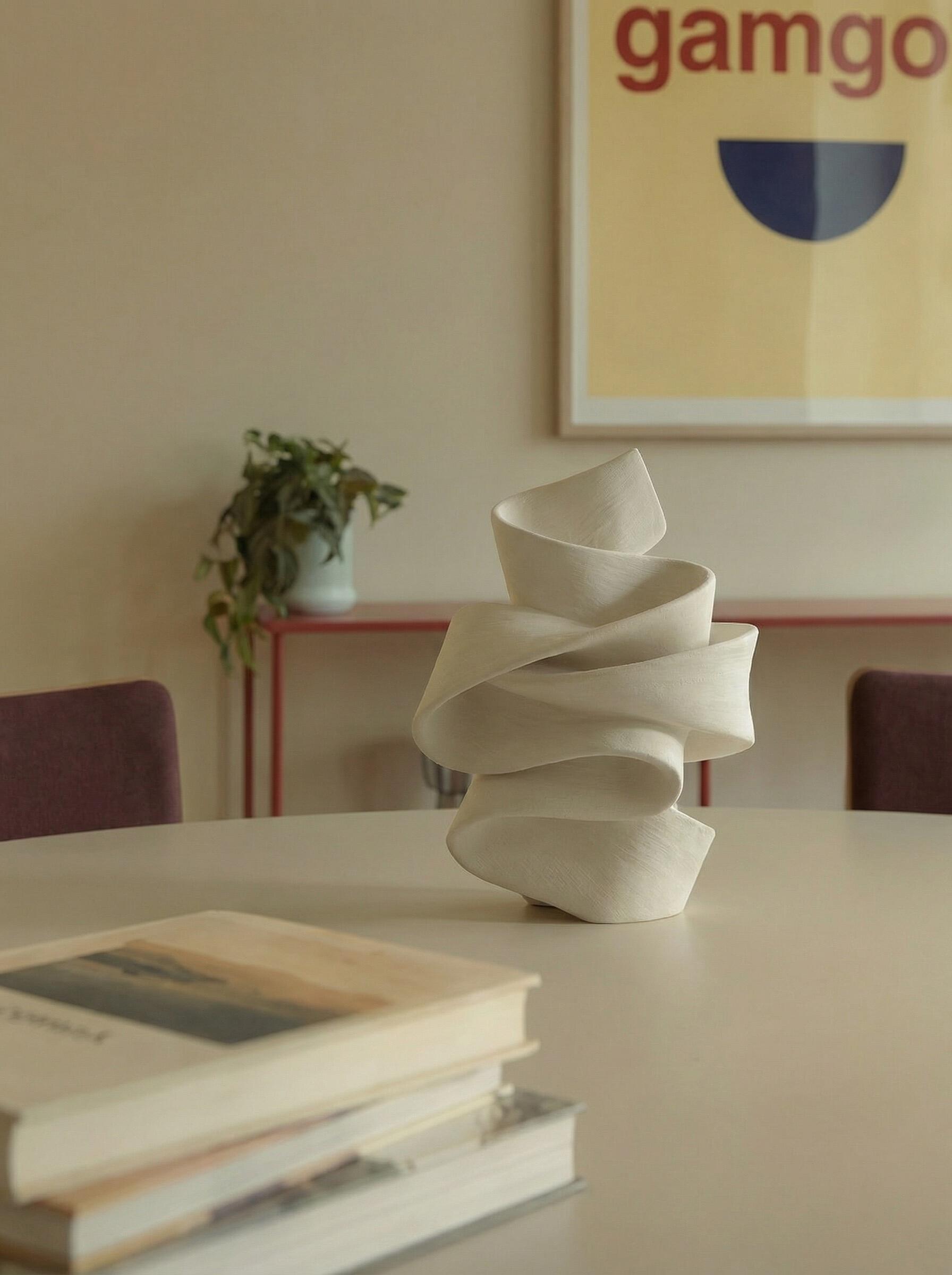 Wrinkled Tenderness Sculptural Plaster Decor